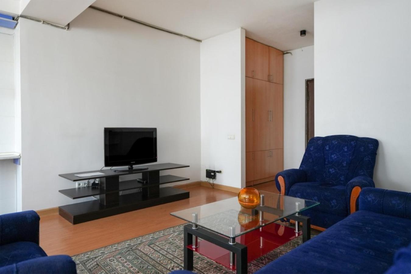 Ris Central Apartments 耶烈万 外观 照片