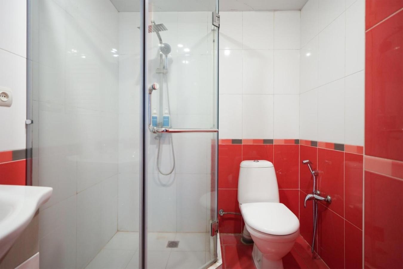 Ris Central Apartments 耶烈万 外观 照片